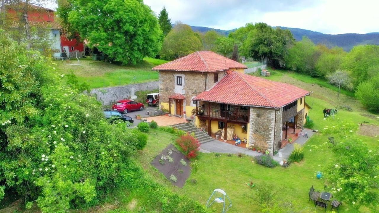 Gasthaus La Asturxana Malleza Exterior foto